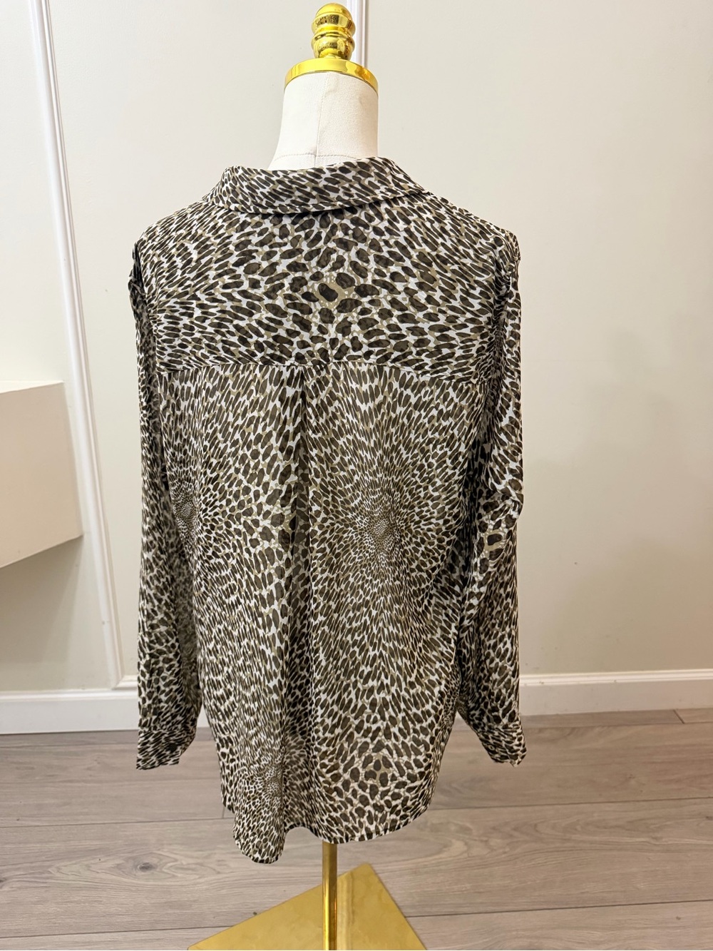 Liverpool Los Angeles Animal Print Button Down Blouse Brown Size L - Picture 4 of 7
